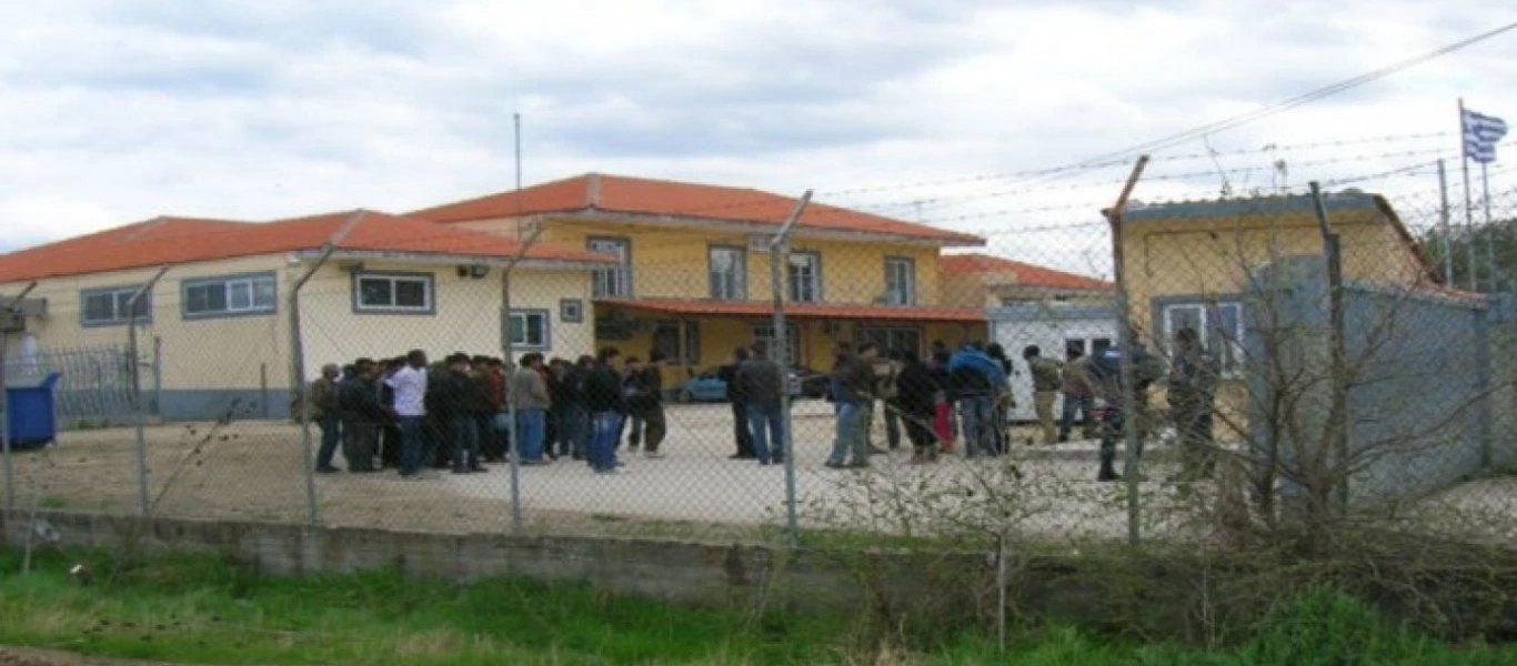 Εβρος: Οι κάτοικοι αντιδρούν χτίζοντας εκκλησία απέναντι από το ΚΥΤ Φυλακίου